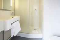 Toilet Kamar B&B Hotel Lille Roubaix Centre Gare