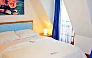 Kamar Tidur 6 Fly Inn Brussels Airport