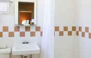 Toilet Kamar 5 Sunset Motel