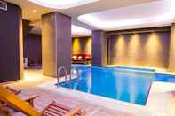 Swimming Pool Ayna Hotel Istanbul