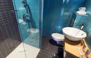 ห้องน้ำภายในห้อง 4 Kyriad Marseille Blancarde - Timone