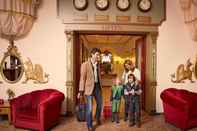 Lobi Efteling Hotel - Theme Park Tickets Included