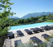 Swimming Pool 2 Relais Colle Buono