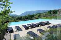 Swimming Pool Relais Colle Buono