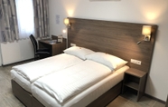 Kamar Tidur 5 Hotel König