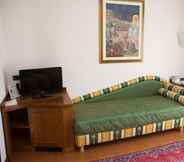 Bedroom 6 Hotel Piroga Padova