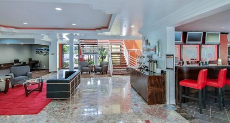 ロビー 2 The Link Hotel on Sunrise