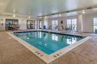 Swimming Pool Comfort Suites Manheim - Lancaster