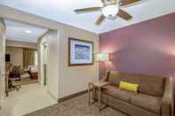 Ruang untuk Umum La Quinta Inn & Suites by Wyndham Kearney