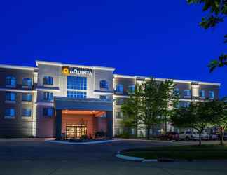 Exterior 2 La Quinta Inn & Suites by Wyndham Kearney