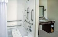 In-room Bathroom 5 Homewood Suites by Hilton Munster