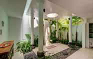 Lobby 4 Balisanti Bungalows