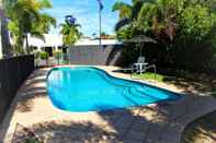 Swimming Pool Barney Beach Accommodation