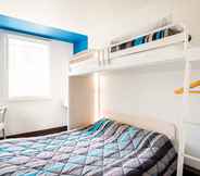 Kamar Tidur 3 hotelF1 Roissy CDG