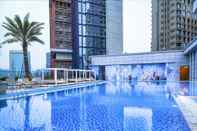 สระว่ายน้ำ Zhuhai Marriott Hotel