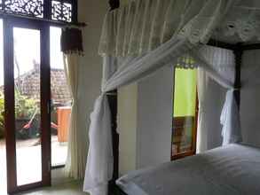 Kamar Tidur 4 Cest Bon Homestay 1