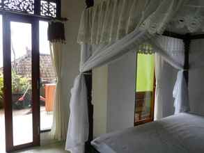 Kamar Tidur 4 Cest Bon Homestay 1