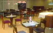 Restoran 2 Al Manar Grand Hotel Apartments