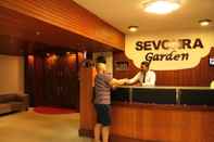 Lobby Sevonra Garden