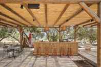 Bar, Cafe and Lounge Bonatsa Beach House Kimolos