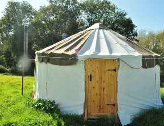 Exterior 2 Worcester Glamping