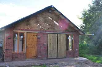 Exterior 4 Worcester Glamping