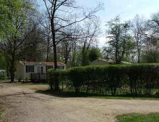 Exterior 2 Camping de la croix d'Arles