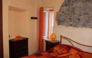 Kamar Tidur 5 Comoholidays - Brienno