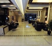 Lobi 6 Gems Hotel