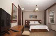 Phòng ngủ 4 Cordis Hotel