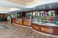 Bar, Cafe and Lounge Hotel Villaggio Club ALTALIA Residence