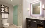 Phòng tắm bên trong 7 Homewood Suites by Hilton Washington DC Convention Center