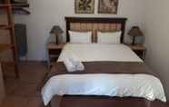 Kamar Tidur 4 Tourist Lodge Gansbaai