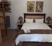 Bilik Tidur 4 Tourist Lodge Gansbaai