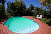 Swimming Pool Whispering Oaks