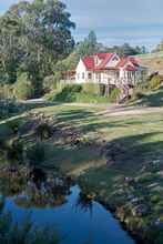 Exterior 4 Crabtree River Cottages