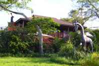 Exterior Monzi Safari Lodge
