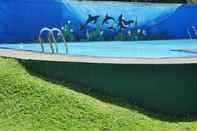 Kolam Renang Green Shadows Beach Hotel