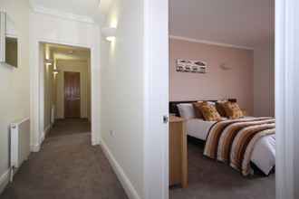 Bedroom 4 Berkshire Rooms - Wokingham