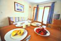 Bedroom Sant Joan Apartaments - Adults Only