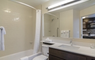 In-room Bathroom 2 Candlewood Suites Mishawaka North, an IHG Hotel