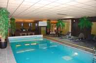 Swimming Pool Hotel Waddengenot