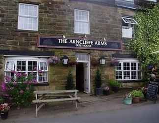 Exterior 2 Arncliffe Arms