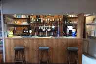 Quầy bar, cafe và phòng lounge Arncliffe Arms
