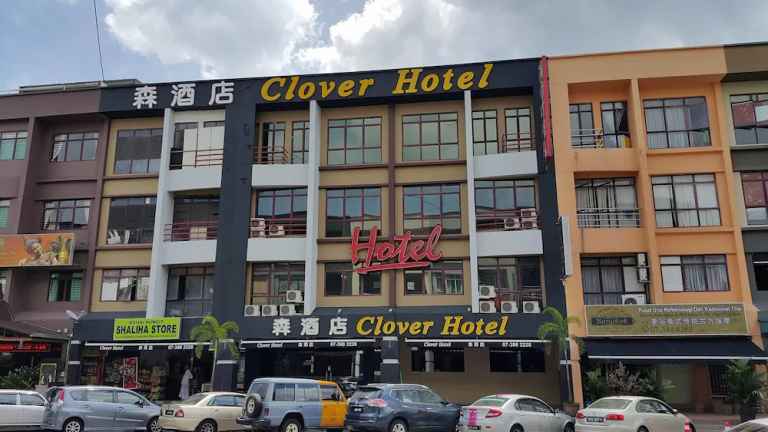 EXTERIOR_BUILDING Clover Hotel