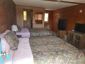 Phòng ngủ 4 El Rancho Motel