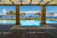 Swimming Pool Artina Luxury Villa