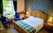 Bedroom 6 Cornhill Castle Hotel