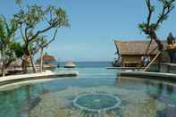 Kolam Renang Classic Beach Villas