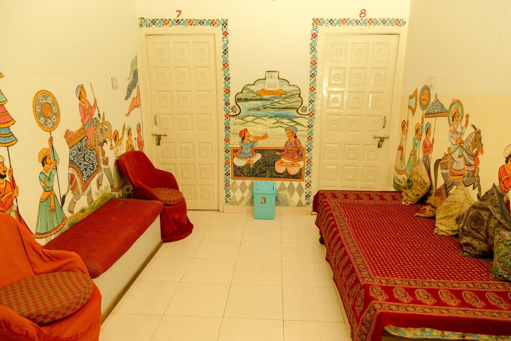 Bedroom 4 Hotel Hanuman Ghat
